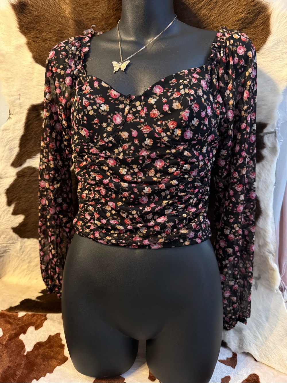 Almost Famous Black Floral Ruched Sweetheart Crop Top